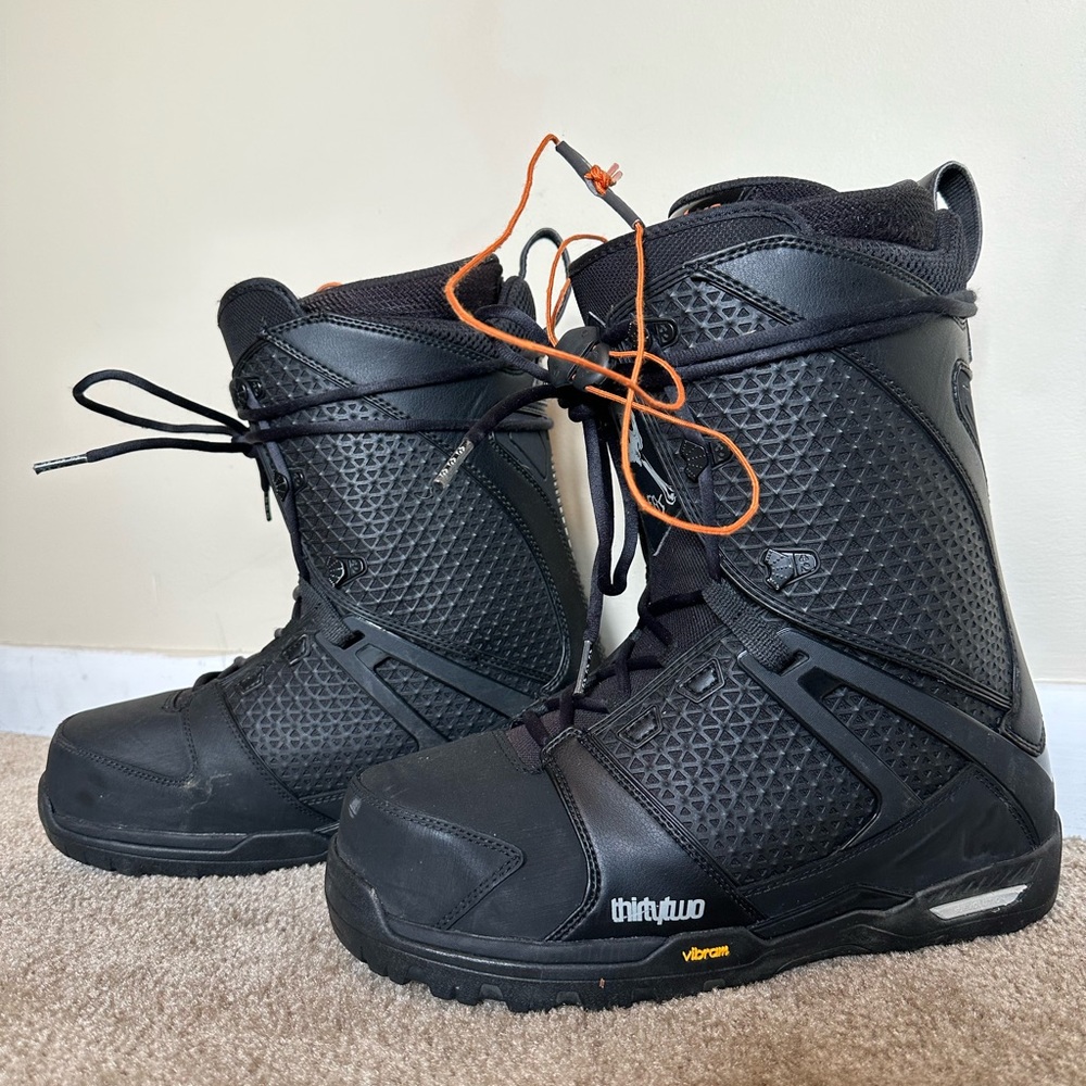 32 ThirtyTwo Diggers Men’s Snowboard Boots
